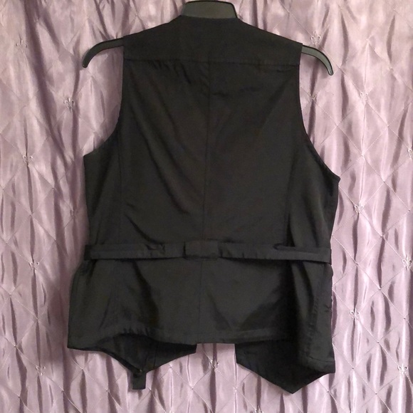 Black vest - Picture 4 of 4